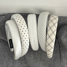 �̰�ϵ��y���c�l��Ů�nϵ���B플�߅�^���@ĘС�ٴ�������İl�