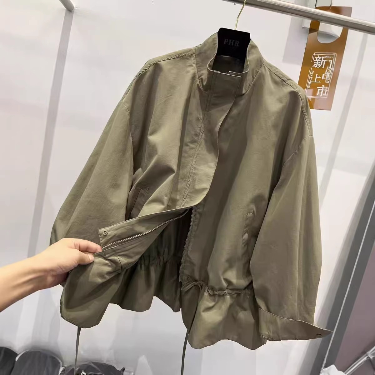 Spring fashionable trench coat with zipper
