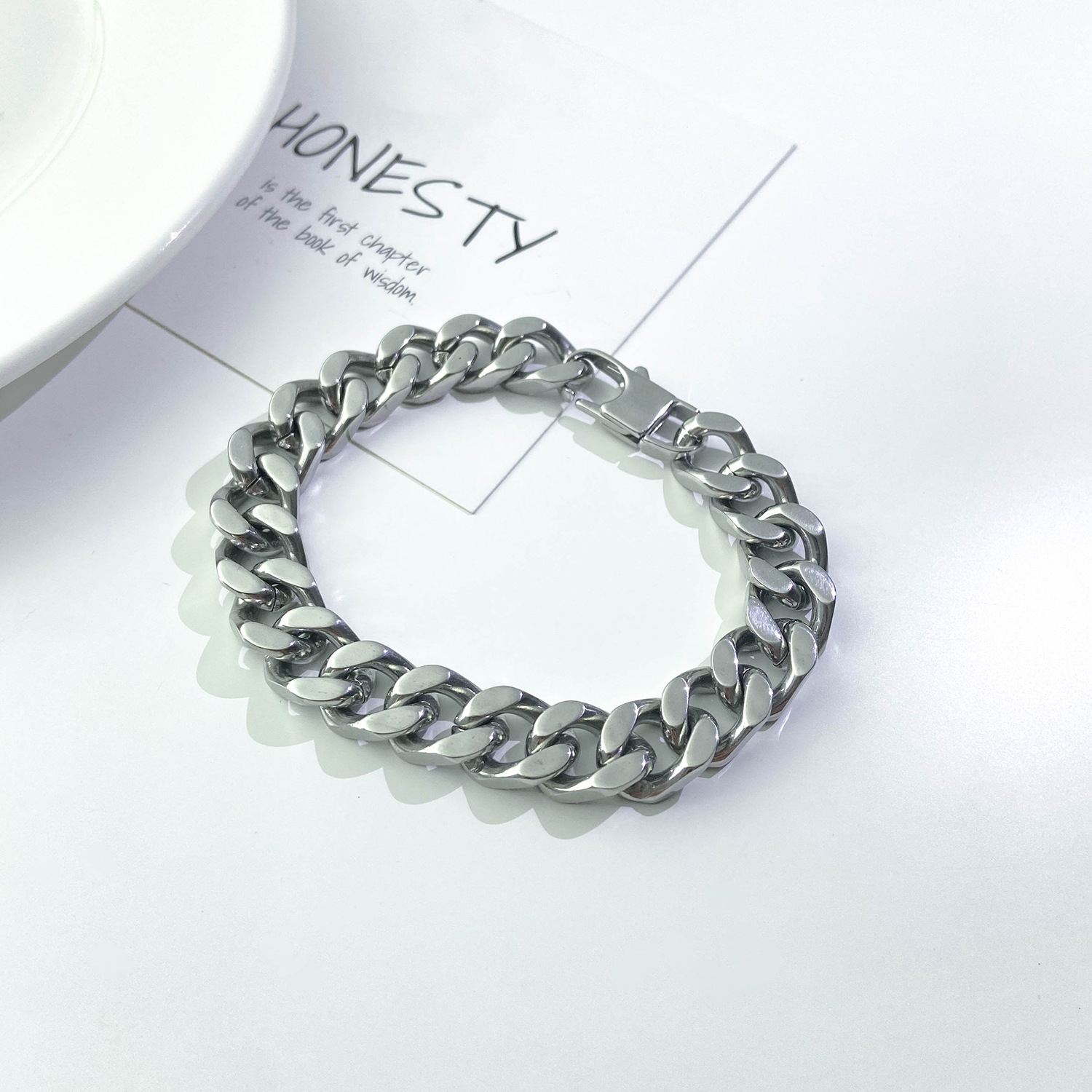 Customized Fashion Hip-hop Punk Simple Couple Titanium Steel Bracelet Trend Niche Design Sense Non-fading Bracelet