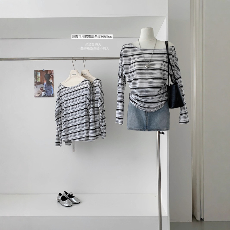 Light-Colored Striped Girlfriend-Style Long-Sleeve T-Shirt for Women, Textured, Waist-Cinching, Slimming, Casual and Versatile Top