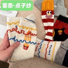 アニメinsファッション靴下はポテトを作ってアニメのアイデアを積んでいる秋冬中筒かわいい綿靴下虹