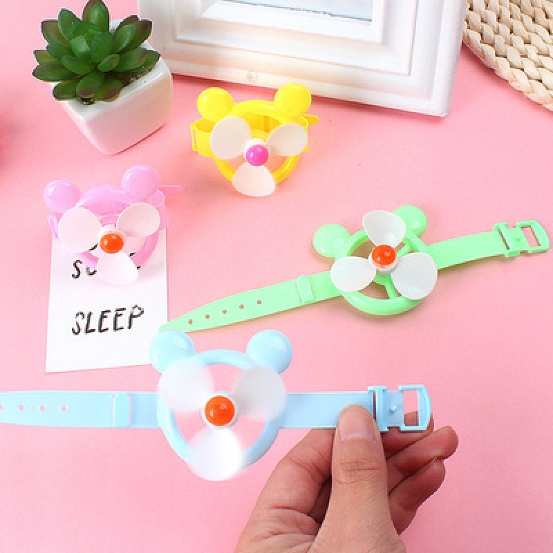 진한 파란색 시계 자동차 - 혼합 색상