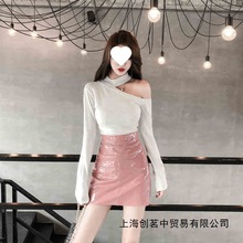 秋冬性感时尚漏肩显瘦长袖挂脖针织衫上衣打底衫+包臀皮裙套装