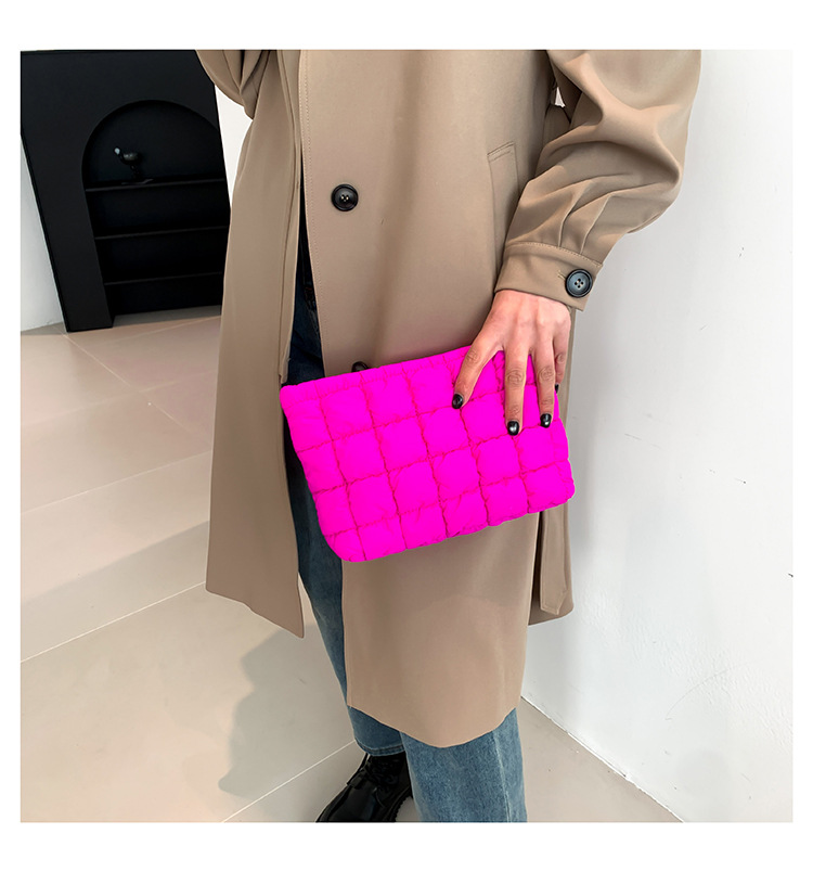 175g Weight Synthetic Leather Lining Material Magnetic Buckle Closure Type / Strap Type Clutch Bag Bags Type Holiday, Travel Occasion Cotton Material Lattice, Solid Color Pattern All Seasons Season Women's Gender Basic, Classic Style Style Medium Size Basic Classic Style Lattice Solid Color Cotton Makeup Bags 9
