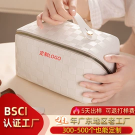 休闲背包;女士双肩包;化妆包