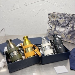 爆発金D家高級保温カップ新型二重ステンレス保温ポットカップカップルは屋外携帯カップにまたがっている