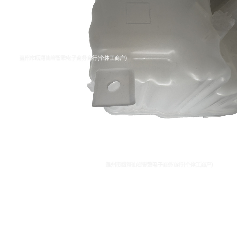 Compatible with 2013-2016 Chevrolet Silverado 2500HD and 3500HD, also compatible with GMC water tanks, part number 603-008