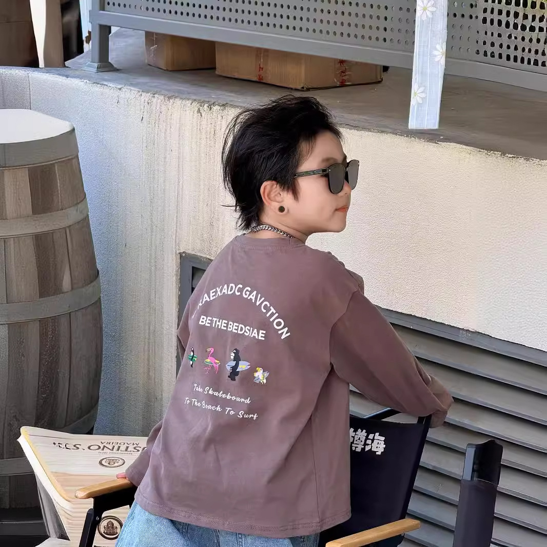 Коричневый