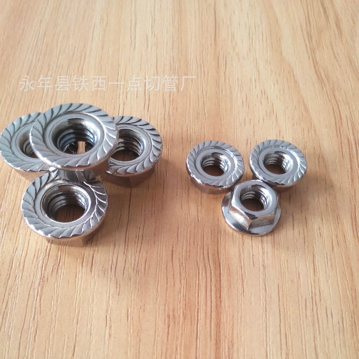 不绣钢201 304法兰面螺母M6 M8 M10