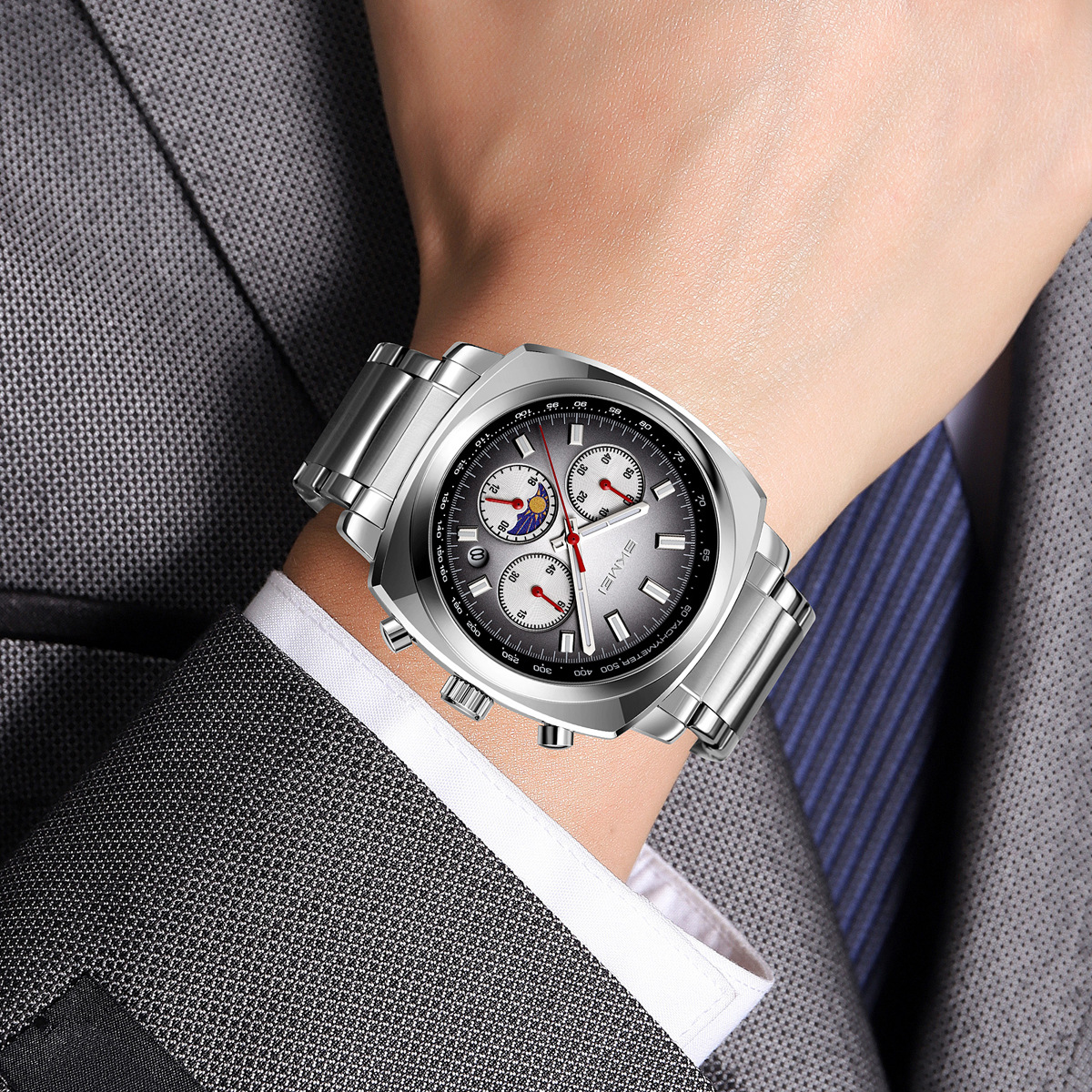 Momento de la belleza multifuncional cronógrafo de cuarzo hombre reloj de pulsera de acero deportivo de negocios nocturna impermeable mayorista transfronterizo