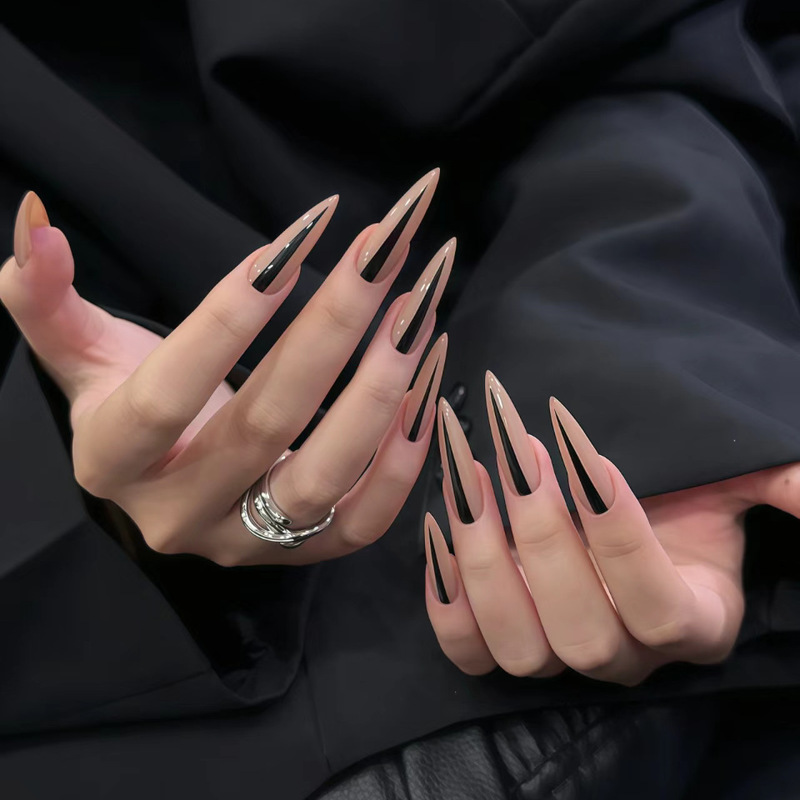 WM-211 sweet cool naked black fake nails long pointed hot girl cool sister pure temperament 24 pieces of wearing nail tablets wholesale