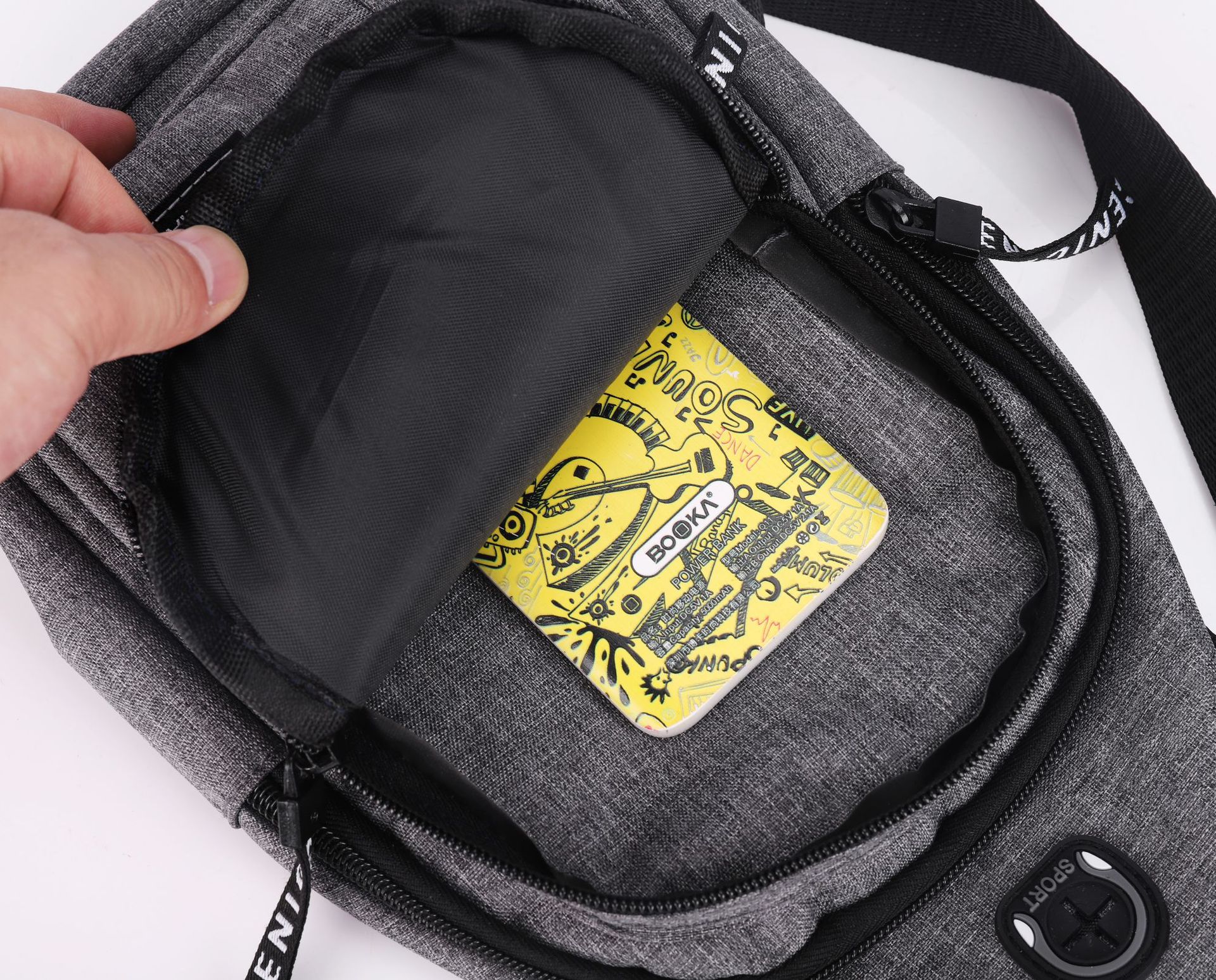 Casual trend Business chest bag Crossbody men's single shoulder chest bag Fashion multi-layer waterproof outdoor crossbody bag