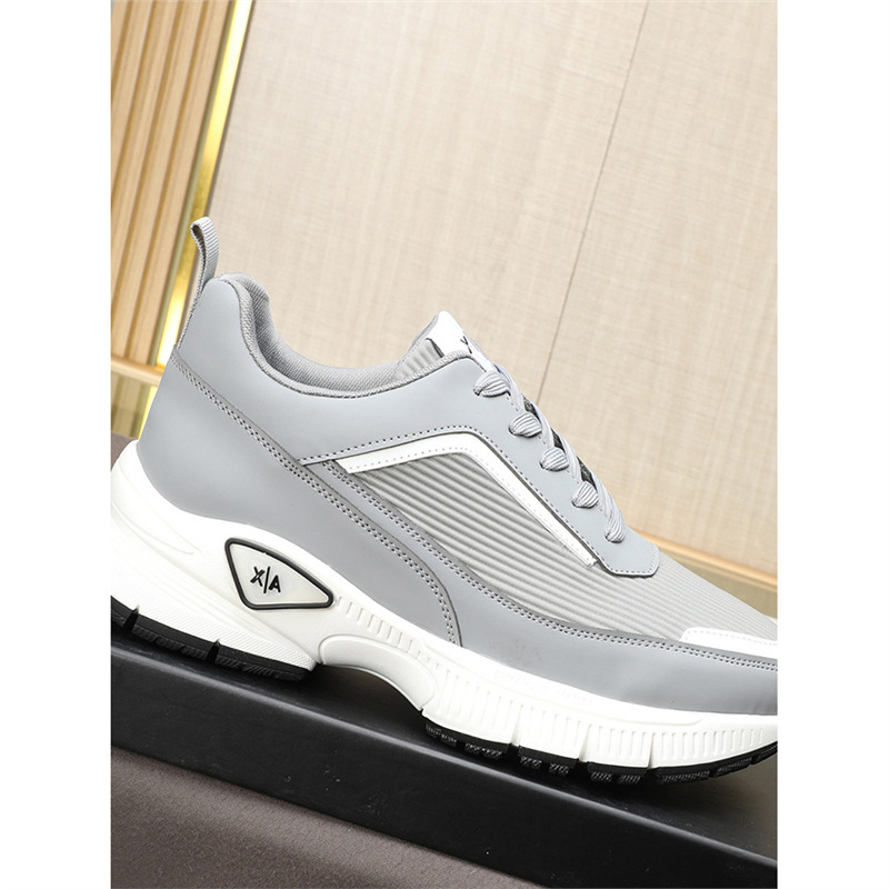 Breathable comfortable sneakers platform