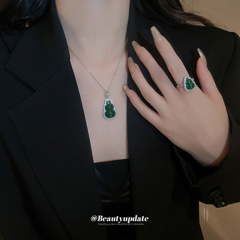 Nuevo estilo chino resina circón collar nacional moda fresca temperamento colgante collar de alta calidad todo-juego joyería para mujeres