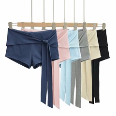 ギャルのお尻のショートパンツの女性の夏の新型の低い腰は痩せています。