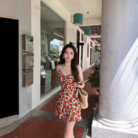 法式复古玫瑰碎花吊带连衣裙女夏季小个子绝美温柔风性感显瘦裙子