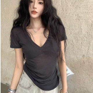 高级感纯欲夏季辣妹风薄款微透性感V领T恤女时尚洋气锁骨短袖上衣