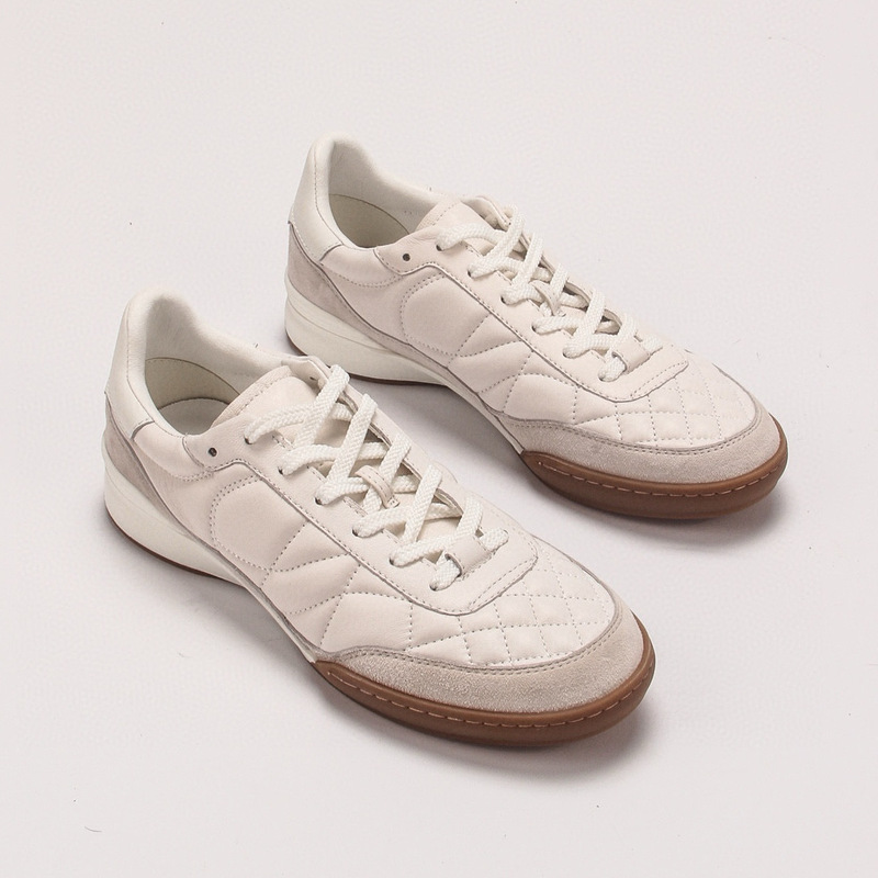 2024 Spring and Summer Internet Celebrant Same Style Sheepskin Chanel Style Baseball Training Shoes Diamond Pattern Women's Tennis Shoes Casual White Shoes