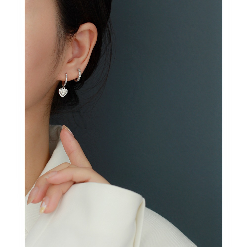 1 Pair Fashion Heart Shape Sterling Silver Inlaid Zircon Drop Earrings Earrings display picture 2