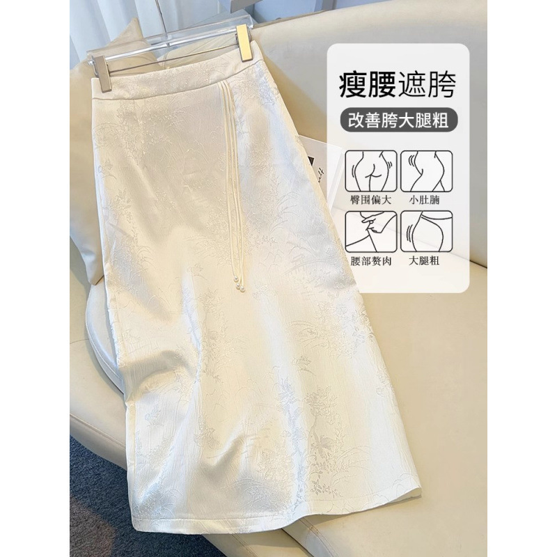 新しい中国風のスカート女性のための春と秋 2025 新しいストレートヒップスカートヘビーエンゲージ刺繍サテン A ラインスカート|undefined