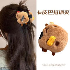 卡皮巴拉毛绒抓夹女秋冬新款后脑勺发夹可爱少女半扎发鲨鱼夹头饰