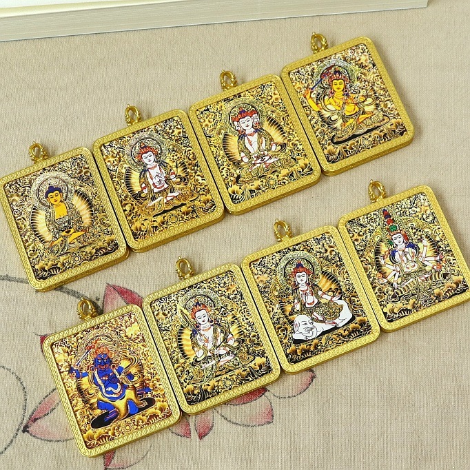 手描きの金張りチベット風五台山五八守護タンカ卸売ペンダントペンダントポータブル仏陀|undefined