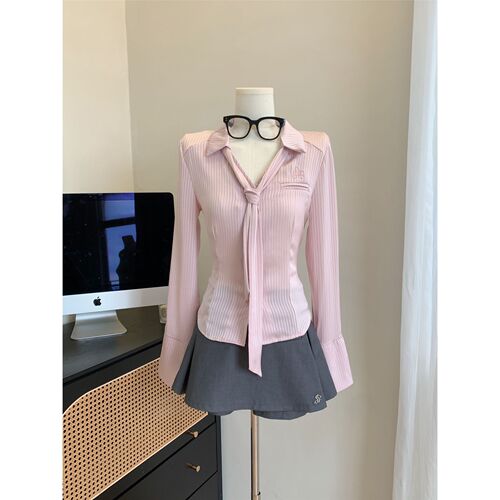Silky-waistline, slim-fit, solid-color shirt with notched lapel and long sleeves—women's tie-neck top paired with skirt-trousers two-piece set