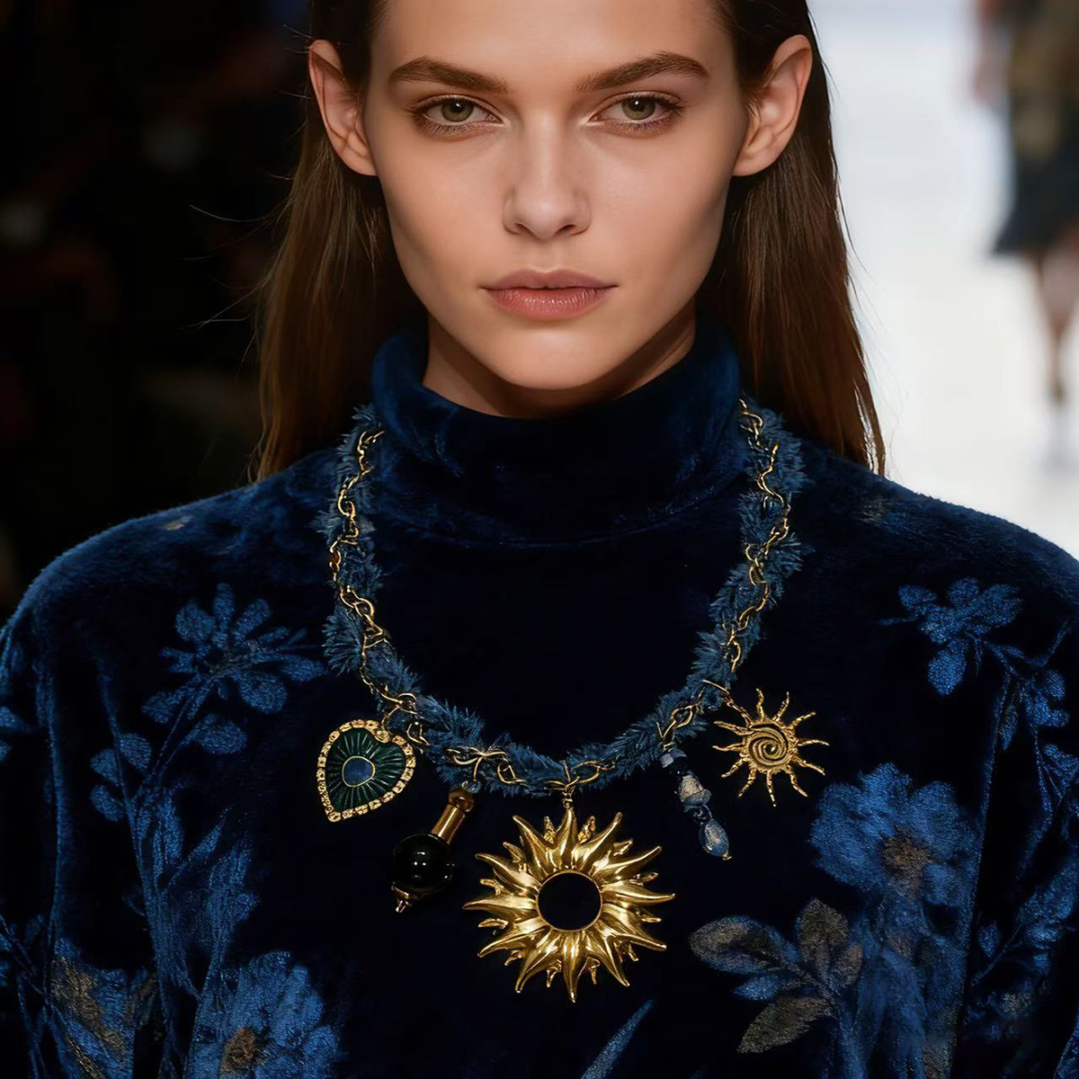 跨境外贸设计师新款不锈钢吊坠项链编织牛仔毛边大牌轻奢高级感女