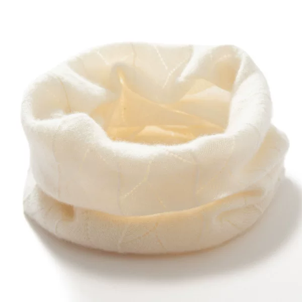 Autumn and Winter Women's New Cashmere Neck Gaiter Knitted Scarf Fashionable Warm Neck Gaiter Fashionable Cut Out Small Scarf