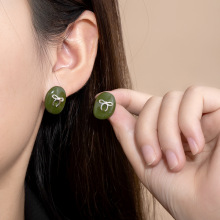 秋冬韩版甜美滴釉椭圆形蝴蝶结耳钉女铜镀真金高级感简约银针耳饰