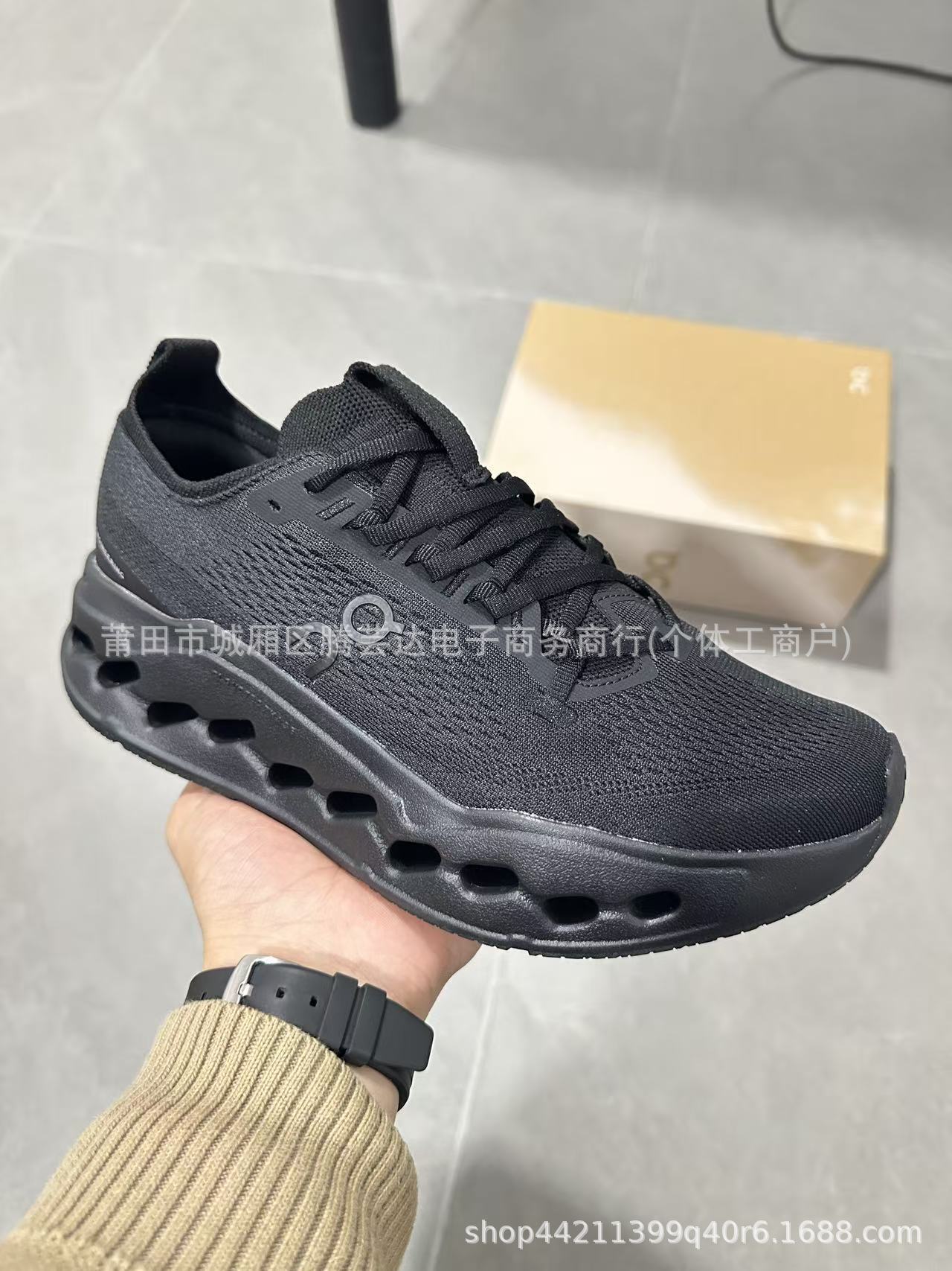 Fábrica de zapatos Putian Onn Run Cloudsurfer Max cómodos y transpirables zapatos deportivos casuales para hombres y mujeres
