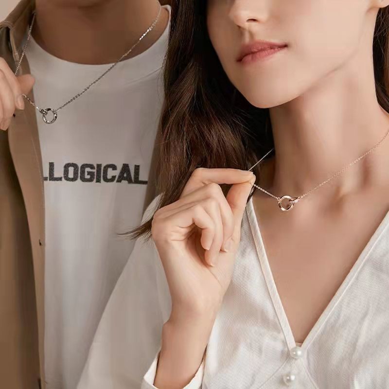 Mobius anillo S925 plata esterlina parejas collar mujeres nueva luz colgante de lujo nicho clavícula cadena joyería al por mayor