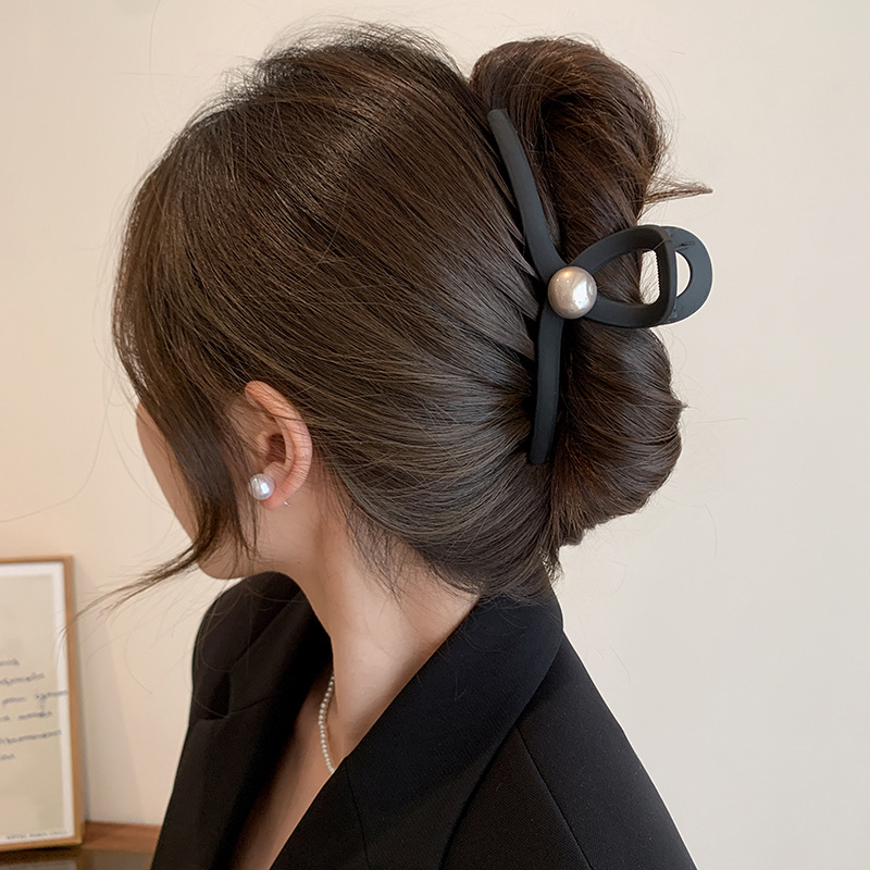 Clip de tiburón grande, clip de agarre para el cabello de placa de sensación de alta calidad, horquilla de temperamento, nuevo estilo, horquilla de gran volumen, tocado de primavera y verano, mujer