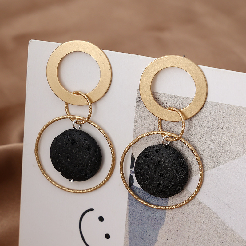 Nuevos pendientes de Amazon transfronterizos Pendientes de mujer de todo fósforo de moda Joyería de temperamento de alta calidad Pendientes europeos y americanos al por mayor