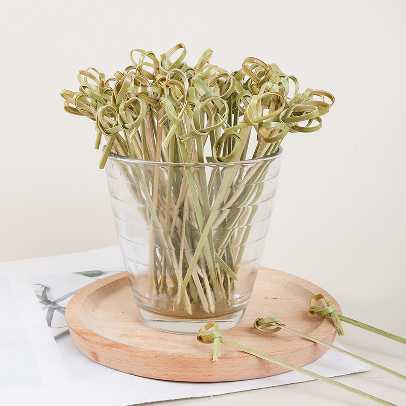 Spot wholesale disposable bamboo fruit stick creative bamboo stick flower string bamboo stick KTV fruit stick dim sum stick