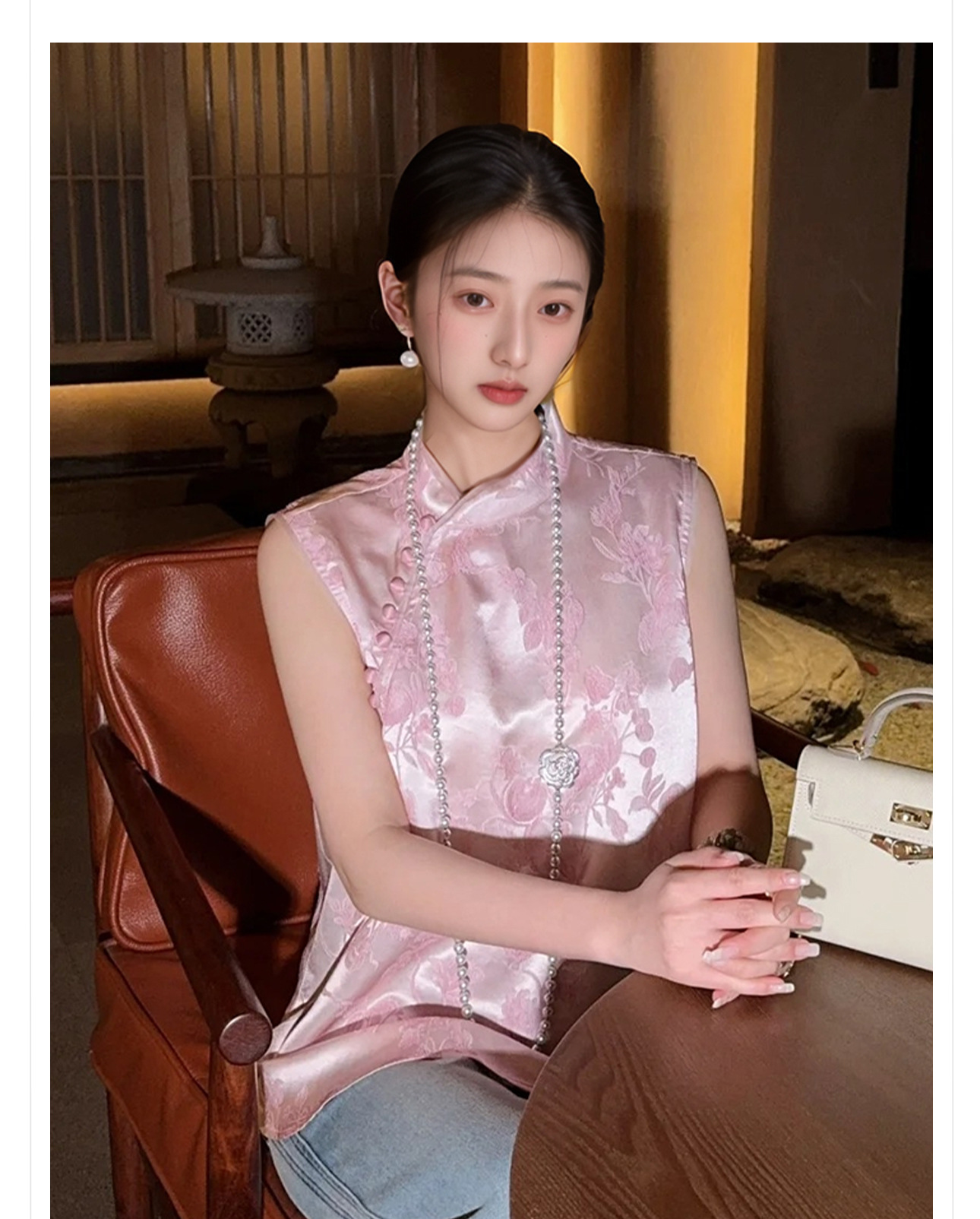 Áo vest không tay cổ đứng họa tiết jacquard phong cách tân cổ điển mùa hè 2026 — Màu hồng, Màu mơ chi tiết 2
