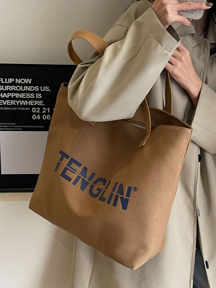 Casual lienzo clase de viaje bolsa de mujer gran capacidad 2025 nuevo verano versátil bolsa de hombro popular este año image 1