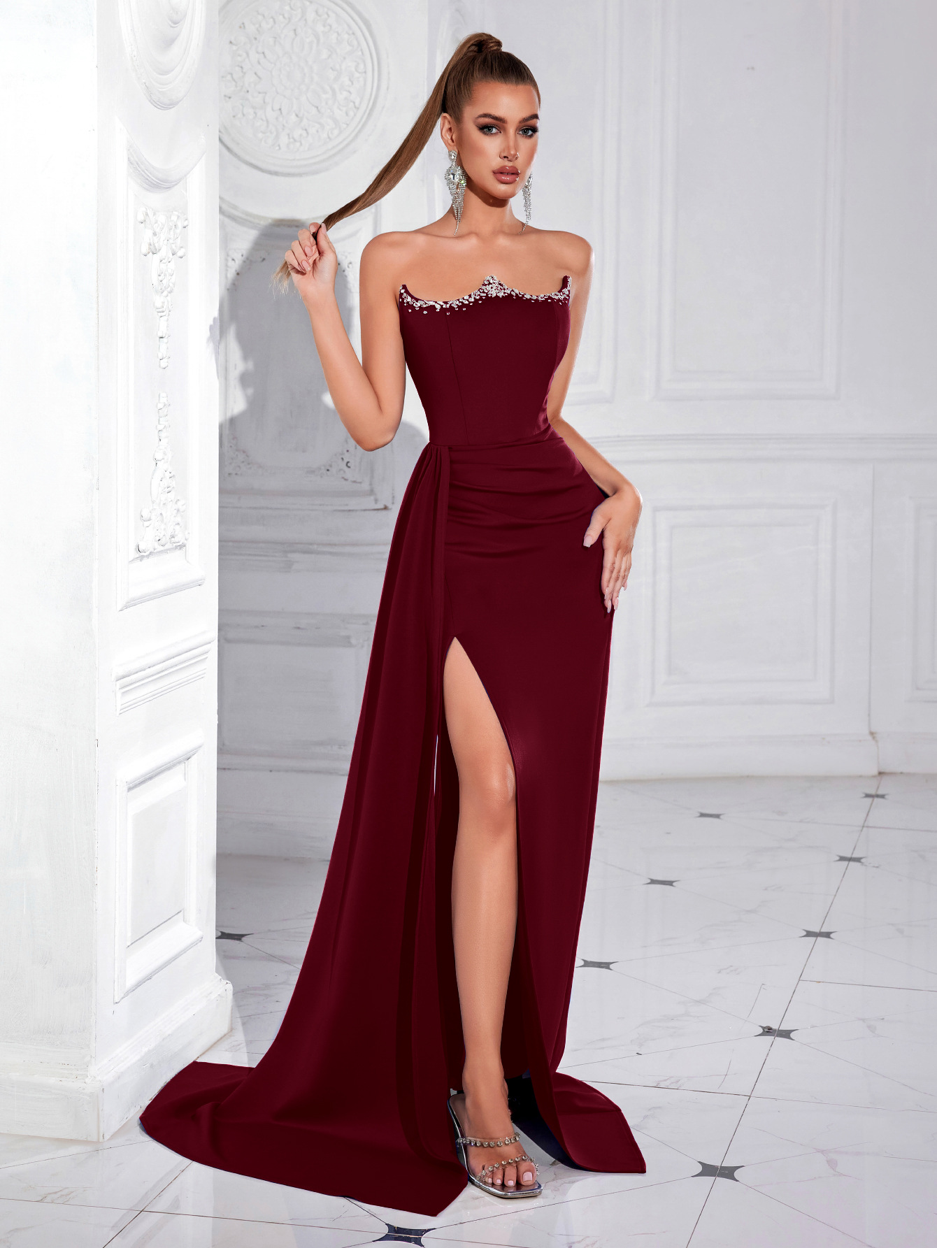 Vestido de noche de tubo de alta gama de color sólido europeo y americano transfronterizo, vestido de cena de lujo ligero con diamantes y diamantes