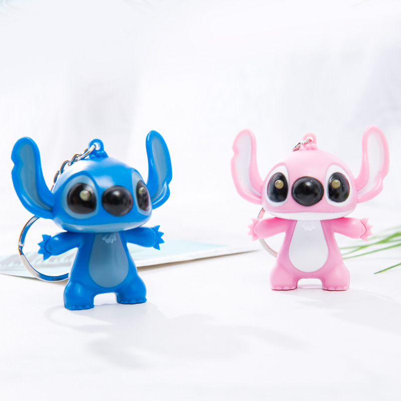 Stitch llavero sonido ILOVEYOU luminosa muñeca de dibujos animados lindo pareja mochila adornos fabricante en stock