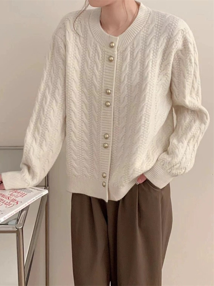 Autumn retro knitted solid cardigan with a round collar