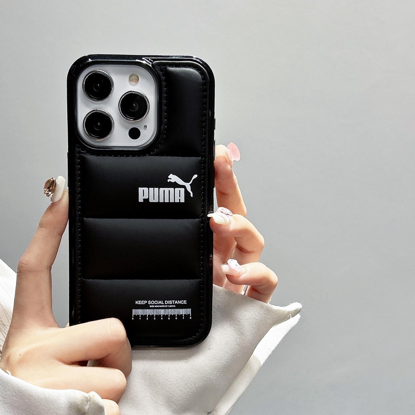 适用苹果13手机壳充棉皮质羽绒服跨境外贸iPhone16Pro男11Pro潮牌