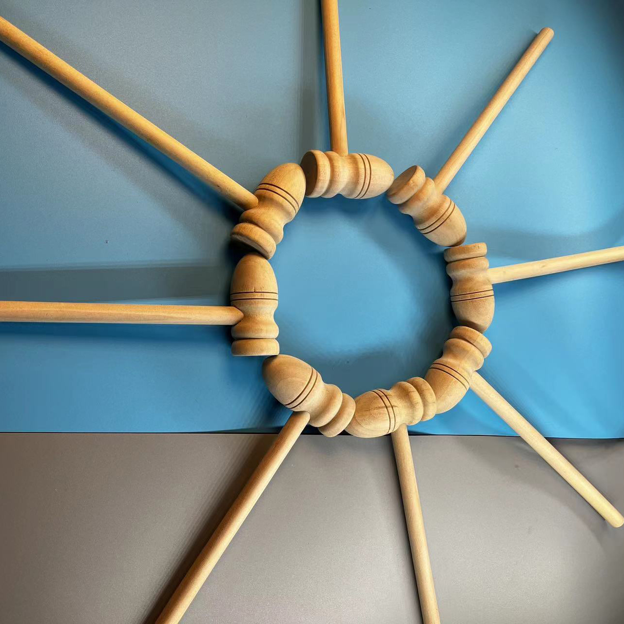 Plant-Striking and Tapping Hammer for Kindergarten  
Tapping & Stamping Hammer Made of Wood, Safe for Kids  
Hammer Tools for Children to Use in Stamping and Dyeing Activities