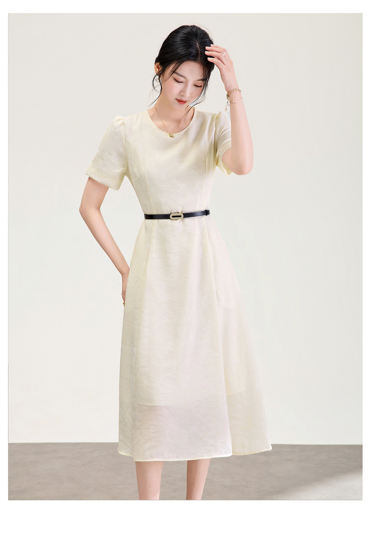 Đầm maxi nữ thắt eo họa tiết bướm jacquard kiểu Pháp — màu be chi tiết 11
