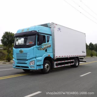 一汽解放生鲜冷链车 6.8米解放J6L挂肉冷藏保温车厂家价格