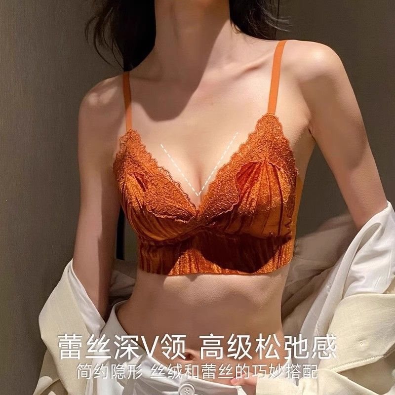 High-end French-style gold velvet triangle cup lace V-neck camisole bra for small busts, with a fashionable and beautiful back design for young girls High-end French-style gold velvet triangle cup lace V-neck camisole bra for small busts, with a fashionable and beautiful back design for young girls