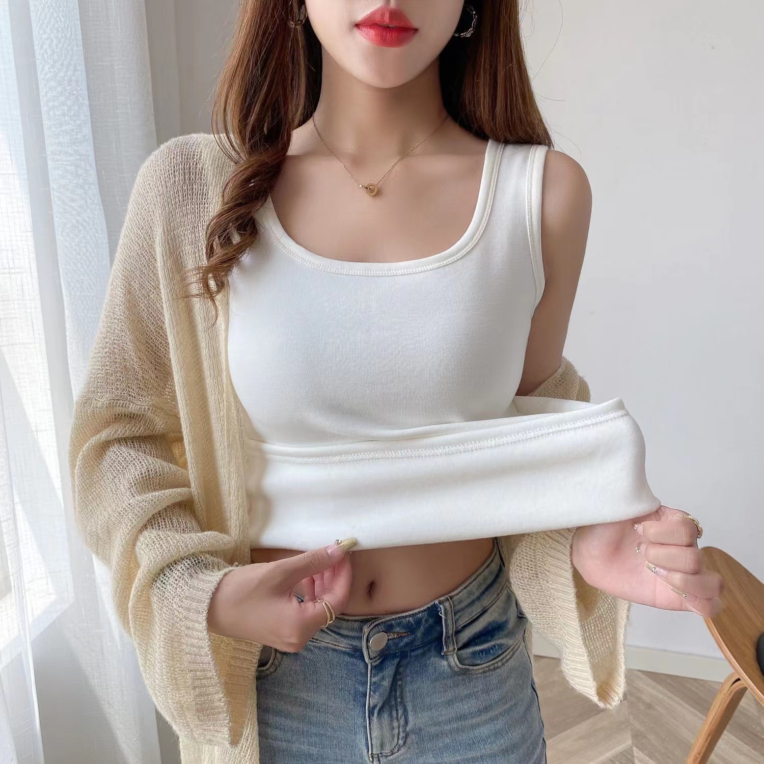 Otoño e invierno camisola cálida de las mujeres forrada de lana engrosada cuello redondo slim fit ropa interior retro Super caliente Top camisa de fondo de las mujeres