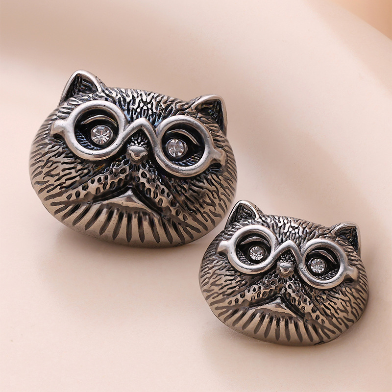 Owl Eyes Kitten Shape Hand-Stitched Button Outer Clothing Snap Button Outwear Jacket Retro Metal Button