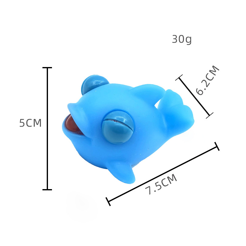 곁눈질 푸른 고래