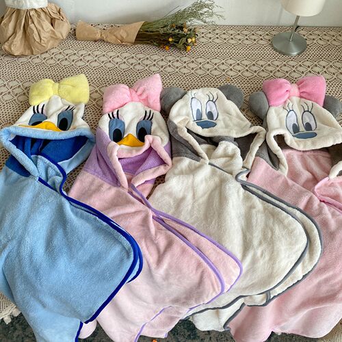 Children's hooded bath towel, four-season bath towel, small and medium-sized baby coral fluff bath towel, cloak, animal cartoon pattern