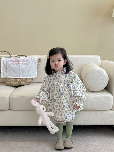 Korean children's clothing 2024 new spring girls' embroidered knitting cardigan floral top corduroy shorts